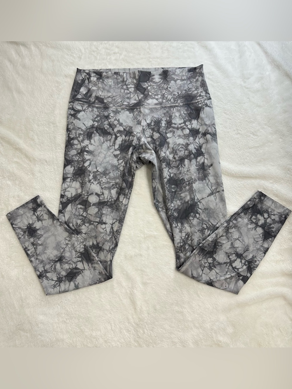 Lululemon Wunder Under HR Tight Dual Shibori Antique White Baltic Gray Size 12